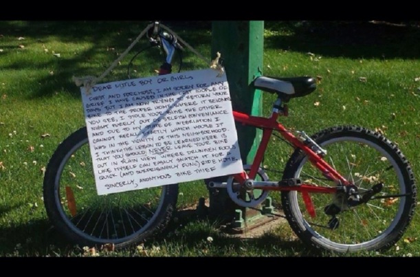 An anonymous thief placed a note on a children's bike they stole on Canada Day in an attempt to return the bike with its rightful owner. (Photo: Facebook)